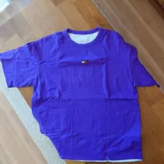 TOMMY JEANS 紫 Tシャツ