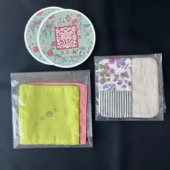 リバーシブルコースター❁パッチワーク　リバティプリント使用　４枚セット リバーシブルコースター❁パッチワーク リバティプリント使用 4