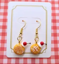生ドーナツのピアス