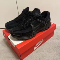 NIKEスニーカー　ZOOM VOMERO 5