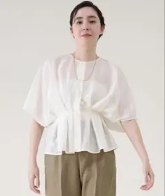 未使用タグ付き✨マルティニーク タックティアードブラウス 今期