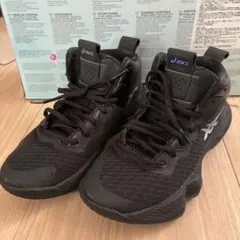 ASICS NOVA SURGE バスケットシューズ　24センチのサムネイル