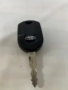 Ford キーレスエントリーキー 3ボタン - メルカリ