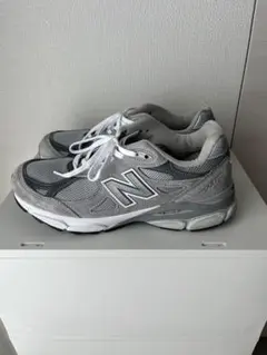 new balance グレー スニーカー