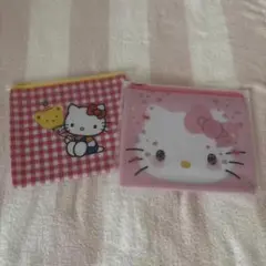 ハローキティ　ハッピーくじ　D賞　フラットポーチ①