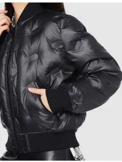 未使用 DIESEL ディーゼル ロゴ型押し ダウン ボンバージャケット M