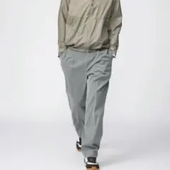 UNIQLO タックワイドテーパードパンツ サイズS 股下62cmに補正あり