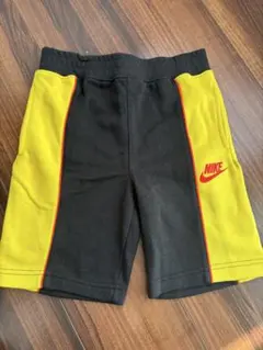 NIKE 半ズボン 6-7y 116-122cm 黒/黄