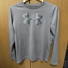 Under Armour HeatGear ロングスリーブTシャツYXL グレー