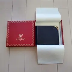 Cartier 二つ折り財布 黒 レザー 箱付きのサムネイル