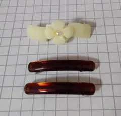 ⑺アイボリー花モチーフヘアクリップ3点セット