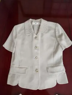 アイボリー ジャケットとドレスのセット