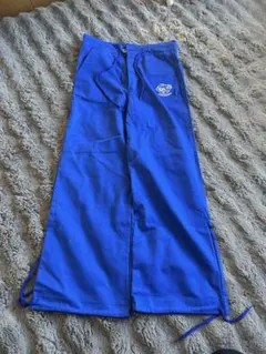 REMEMBER？　青色 ロゴ入り ワイドパンツ