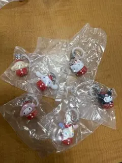 サンリオ　キャラクター　いちごめじるしアクセサリー　コンプリート