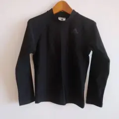 2-3回着用 adidas 黒 長袖 水着 ラッシュガード 140