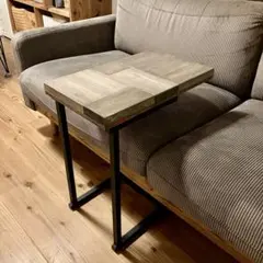 天然木のサイドテーブル　ソファテーブル