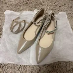 【美品】RANDA ビジュー付き　ピンクベージュ　パンプスのサムネイル