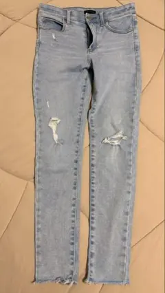 ウルトラストレッチスキニーハイライズジーンズ　　ダメージ