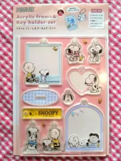 PEANUTS スヌーピー　アクリルフレーム＆ホルダーセット　新品未使用　ピンク