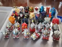 ウルトラマンシリーズ指人形　まとめ売りのサムネイル