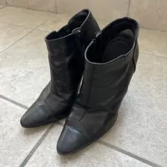 ブラックレザーブーツ 高ヒール ポインテッドトゥ