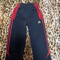 adidas ジャージパンツ 黒/赤 サイドストライプ