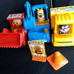 ジョイパレットのアンパンマンくるまだいすき工事車両セット