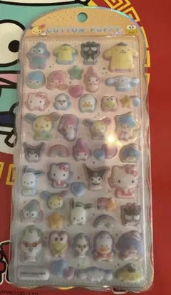 サンリオキャラクターズ　コットンパフィシール