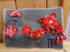 つまみ細工　赤い花モチーフの髪飾りセット　成人式　七五三