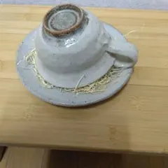 グレー陶器カップとソーサーセット