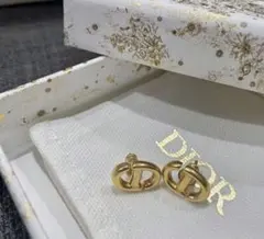 DIOR　ディオール　CD　NAVY　スタッズ　ピアス　ゴールド✭