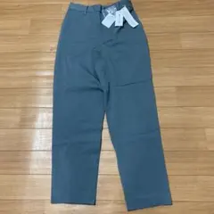 グレー スラックス