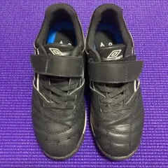 umbro サッカートレーニングシューズ　19cm