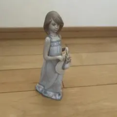 LLADRO 女性 陶器人形 Spain Porcelain Figurine - メルカリ