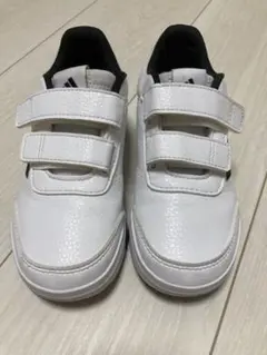 adidas キッズスニーカー ホワイト ブラック