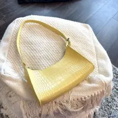 シンプルチェーンショルダーバッグバッグ　イエロー　春