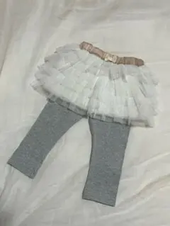 アカチャンホンポ　90 フリル付きスパッツ グレー・ホワイト