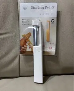 マーナ 立つタテ型ピーラー　立てて置ける皮むき器　新品未使用のサムネイル
