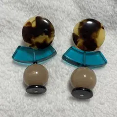 yurika akutsu イヤリング