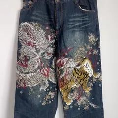 ⁠【激レア】華鳥風月 デニムパンツ 龍 虎 桜 豪華総刺繍 42インチ 105⁠ 激レア】華鳥風月 デニムパンツ 龍 虎 桜 豪華総刺繍 42インチ 105