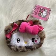 （新品未使用）サンリオ　ミニフェイスポーチ　ヒョウ柄　ハローキティ