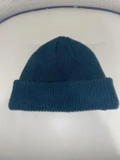 ダークグリーン リバーシブル　ケーブル編み ビーニー　ニット帽