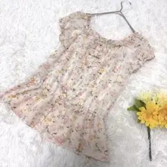 ロディスポット　半袖ブラウス　ピンク【M】花柄 シフォン　フリル　ガーリー　春夏のサムネイル