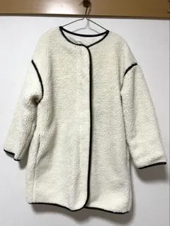 ボアコート 白 コート ノーカラー 冬