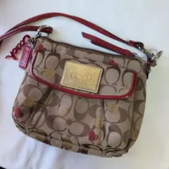 【週末セール！】コーチ　poppy ミニショルダー　シグネチャー　赤
