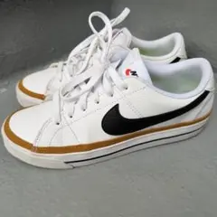 NIKE ナイキ スニーカー コート レガシー ホワイト 24cm 値下げ中