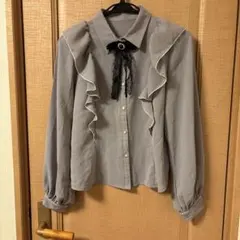 INGNI フリル付きグレー長袖シャツ
