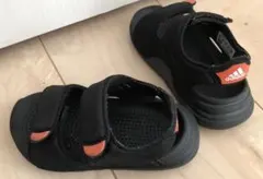 adidas サンダル 黒　サイズ13センチ