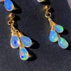 14kgf極上エチオピア産オパールポストピアス