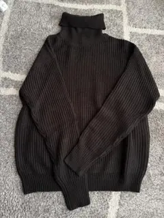 リブ編み タートルネック セーター M-L 黒